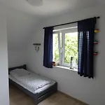 펜션 Caloroczny Domek Slowik L 코팔리노