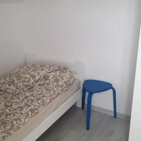 Caloroczny Slowik L بيت للعطل *